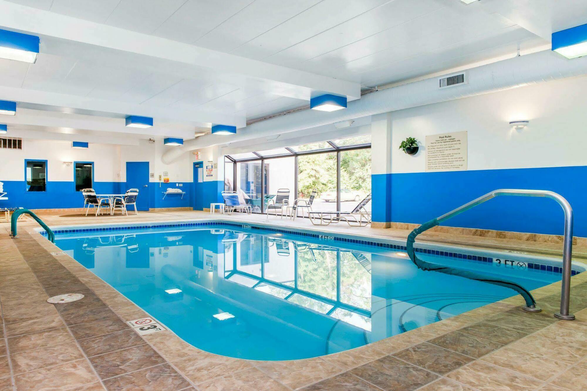 Comfort Inn Oxford - University Area Extérieur photo